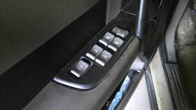 641.gm2j04 Aztek 2004 Front Door Switch 288036