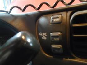 659.gm8100 S10pickup 2000 Dash/interior/seat Switch 1321986