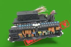 18500.000.000 Bmw 2004-2010 X3 E83 Interior Fuse Box Power Distribution Panel 8364540 Oem