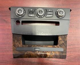 437.9 Bmw 05 525 Climate Control Heater A/c Temperature Center Dash Trim Panel Oem