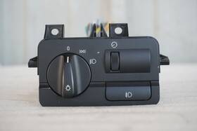 61.31-6907952 Bmw 2001 300i Headlight Fog Control Switch Module Controller 61316907952 Oem