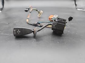 61311382864 Bmw 1988-1989 1382863 1382863.4 E32 E34 Turn Signal Swith Stalk Column Obc O1-12