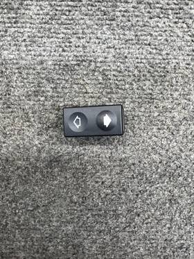 Bmw 61318357208 X5 Window Switch Control Button Oem