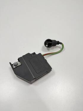 Du5t14a094ab Bmw 13-18 Ford Fusion Battery Terminal Fusebox Fuse Box Module Oem