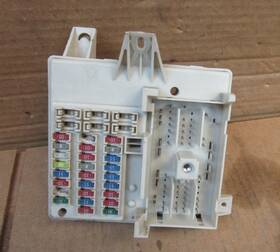 23106751 Buick 14 2014 Enclave Interior Cabin Fuse Box Relay Junction Block