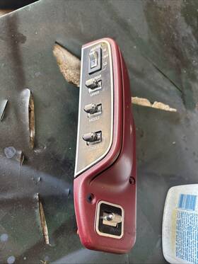 16704639 Cadillac 93-96 Fleetwood Rwd Oem Passenger Side Right Heated Seat Switch Control