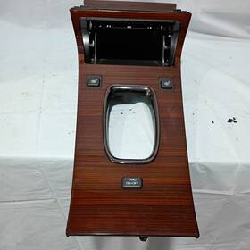25646474 Cadillac 25646474/5 1998-2003 Seville Sts Sls Shifter Bezel With Heated Seats And Trac Switch