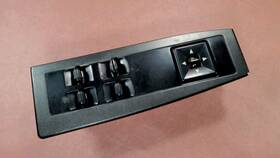3530528 Cadillac 1992-1995 Seville Sedan 4dr Driver Left Master Power Window Switch Oem