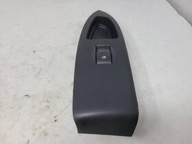 641.gm6f18 Cadillac Escalaesv 2018 Front Door Switch