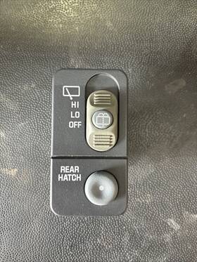 15028757 Chevrolet Oem 98-04 Blazer Sonoma Jimmy Dash Rear Hatch Wiper Control Switch