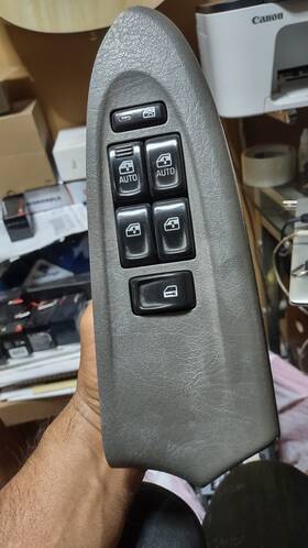 15068909 Chevrolet Trailblazer Ext Driver Master Window Switch