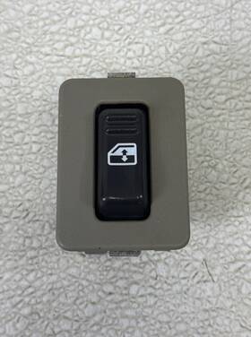Chevrolet 15769307 99-02 Chevy Tahoe Suburban Silverado Avalanche Gmc Yukon Rear Window Switch Oem