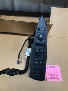 202005436 Chevrolet Damage 13-15 Chevy Captiva Driver Left Door Master Power Window Switch Mirror