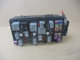 20822701 Chevrolet 08-10 Chevy Malibu Engine Fuse Box Relay Junction Block Panel 2008-2010