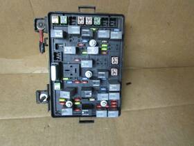 20908792 Chevrolet 09 10 11 Chevy Hhr Engine Fuse Box Relay Junction Block Panel
