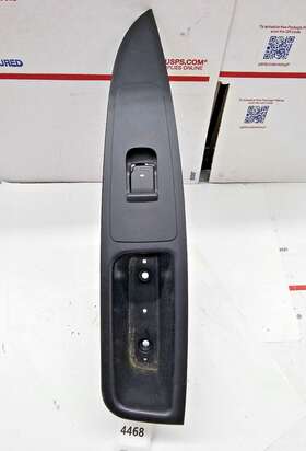 20952790 Chevrolet 10 11 12 Malibu Right Rear Window Switch Oem
