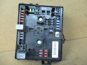 22778078 Chevrolet 13 14 Chevy Express Interior Cabin Fuse Box Relay Junction Block