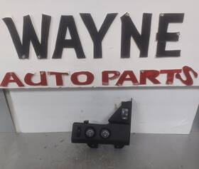 22887683 Chevrolet 22887676 2015-2019 Tahoe Traction Headlight Control Switch With Trim Oem