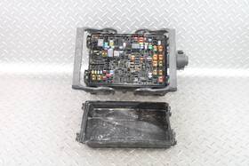 23418066 Chevrolet 15-20 Tahoe 5.3l Motor Engine Fuse Relay Power Distribution Box Housing Oem