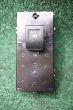 23436336 Chevrolet 2014 2015 16 17 18 Silverado Right Front Window Switch Oem