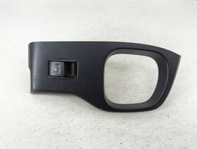 4254b004816 Chevrolet 2015 Suburban Passenger Right Power Window Switch Dzyo7