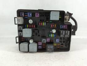 42556515 Chevrolet 2017-2018 Sonic Fusebox Fuse Box Relay Module H9uez