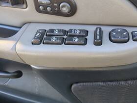 641-00581 Chevrolet 2000 Suburban 1500 Driver Left Door Master Power Window Switch V785e