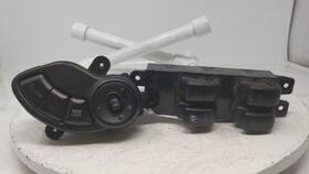 641-17w960 Chevrolet 02 S10 Window Switch Master Power Left Driver Black 17w960