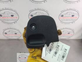 659.gm1y98 Chevrolet 1997-04 C5 Corvette Traction Control Switch With Bezel - Oem