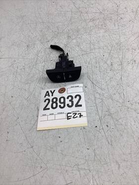 84407789 Chevrolet 2020-2023 Malibu Front Dash Instrument Panel Hazard Light Switch Oem
