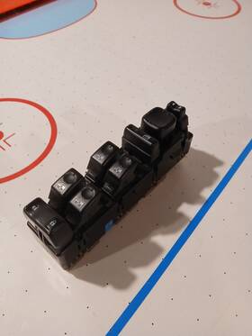 10398565 Chevrolet Gmc Gm 03-06 Tahoe Suburban Yukon Silverado Lh Driver Master Power Window Switch