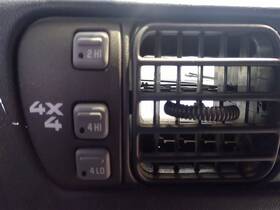 659.gm8398 Chevrolet Truck Dash Mounted 4x4 Switch 3 Fits 98 S10 Blazer 3298602