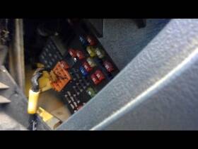 663.gm8m00 Chevrolet Truck Silvrdo15 2000 Fuse Box Cabin 538629