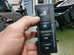 15067877 China 1999-2002 Chevy Silverado Gmc Yukon Sierra Tahoe 4x4 Switch Aftermarket