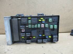 05144507 Chrysler 01-07 T&c Totally Integrated Power Module Fuse Box Tipm