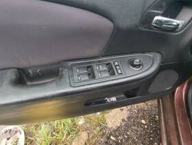 Chrysler 641-00119 2011-2014 200 Driver Left Door Master Power Window Switch G6q90