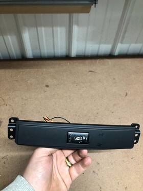 04602521ad Dodge 5ke80dx9ad 06-10 Ram Dash Mounted Power Sliding Rear Window Switch Oem