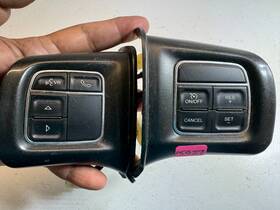 Box-a267-15927-nci24544 Dodge 2013-2016 Dart Steering Wheel Audio Radio Cruise Control Switch Oem