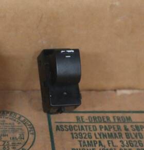 00506x Ford 2004 05 06 2007 2008 Mustang Right Passenger Side Window Control Switch Oem