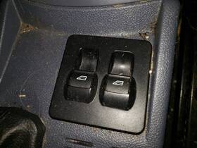 641.fd1211 Ford Transcnct 2011 Front Door Switch 1075616