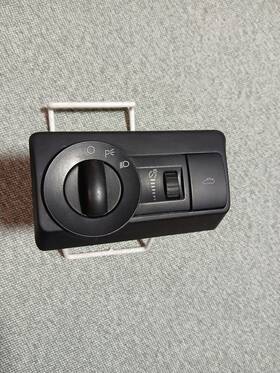 6e5t-13d061-cb Ford 2006-2009 Fusion Dash Headlight Trunk Release Switch Oem