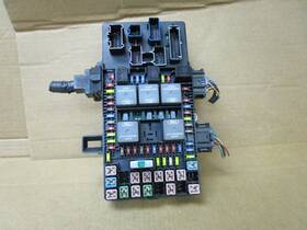 6l3t14a067ac Ford 04 05 06 07 08 F-150 F150 Interior Cabin Fuse Box Relay Block