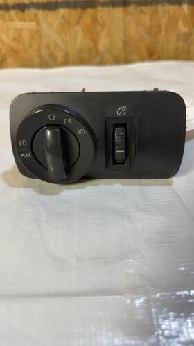 6r3t14k147 Ford 05 06 07 08 09 Mustang Headlight Switch Dash Mtd