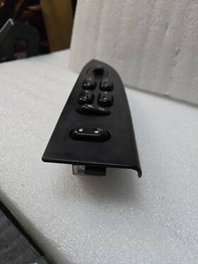7w7t-14b133-aaw Ford Black Window Switch Tab Attached 03-08 Crown Victoria Grand Marquis Lf Lh