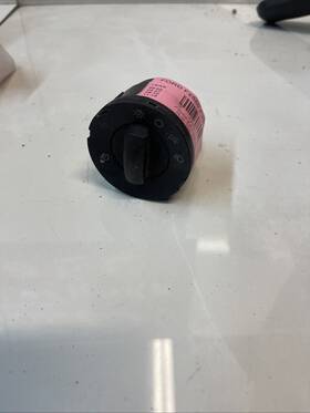 8c3z-11654-aa Ford 2008-2010 F250 F350 And Edge Headlight Control Switch Cracked Trim