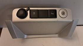 8l8t-19a164-ab Ford 2008-2011 Escape Mercury Mariner Console Bezel Outlet Traction Control Trim