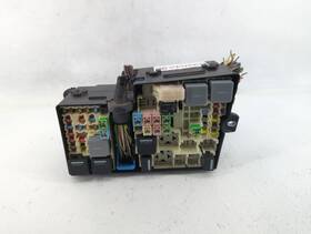 Av6t-14a067-ad Ford 2017-2017 Escape Fusebox Fuse Box Relay Module Gaj9d