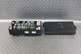 Br3t14k001eac Ford 07-08 Mustang 5.4l Motor Engine Fuse Relay Power Distribution Box Housing Oem Oe