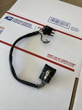 F6ta-9c899-aa Ford 92-96 F-150 F-250 Bronco Steering Wheel Horn Cruise 3 Prong Contact Wire