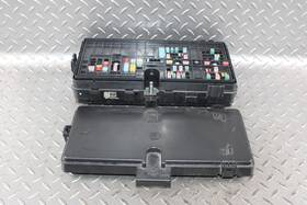 L1mt14d068zg Ford 20-24 Explorer 3.3l Motor Engine Fuse Relay Power Distribution Box Housing Oem